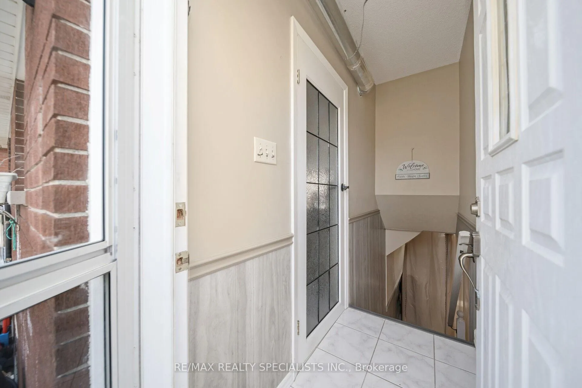 Photo 43 of 158 Hickson Drive, Kitchener — HOMEH