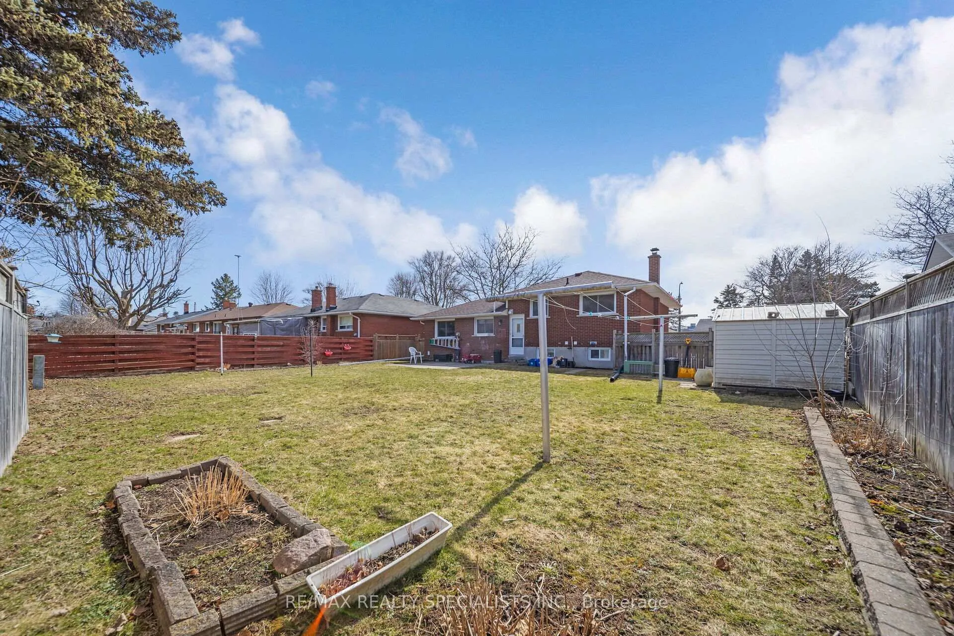 Photo 45 of 158 Hickson Drive, Kitchener — HOMEH