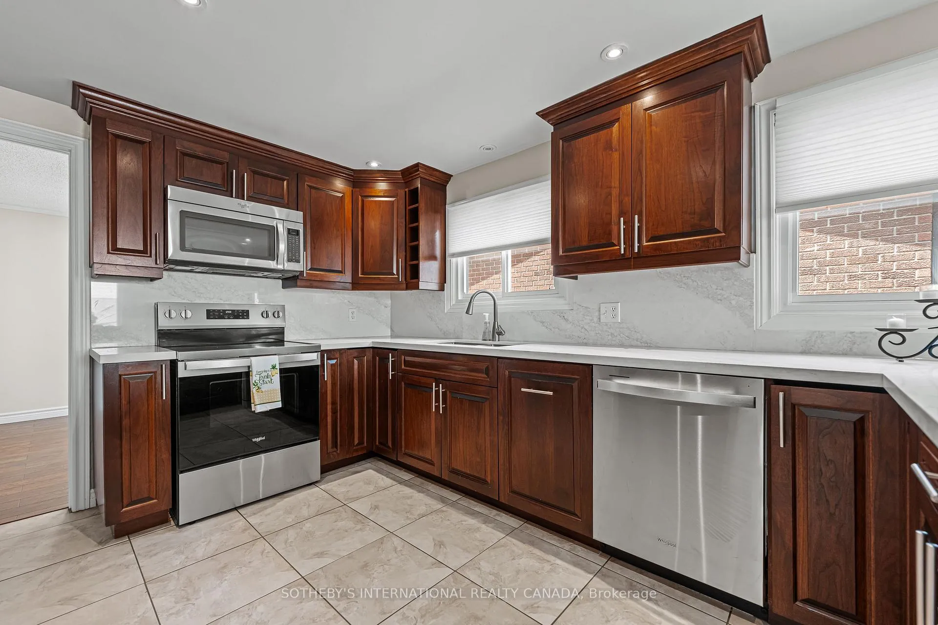 Photo 17 of 154 Covington Crescent, Kitchener — HOMEH