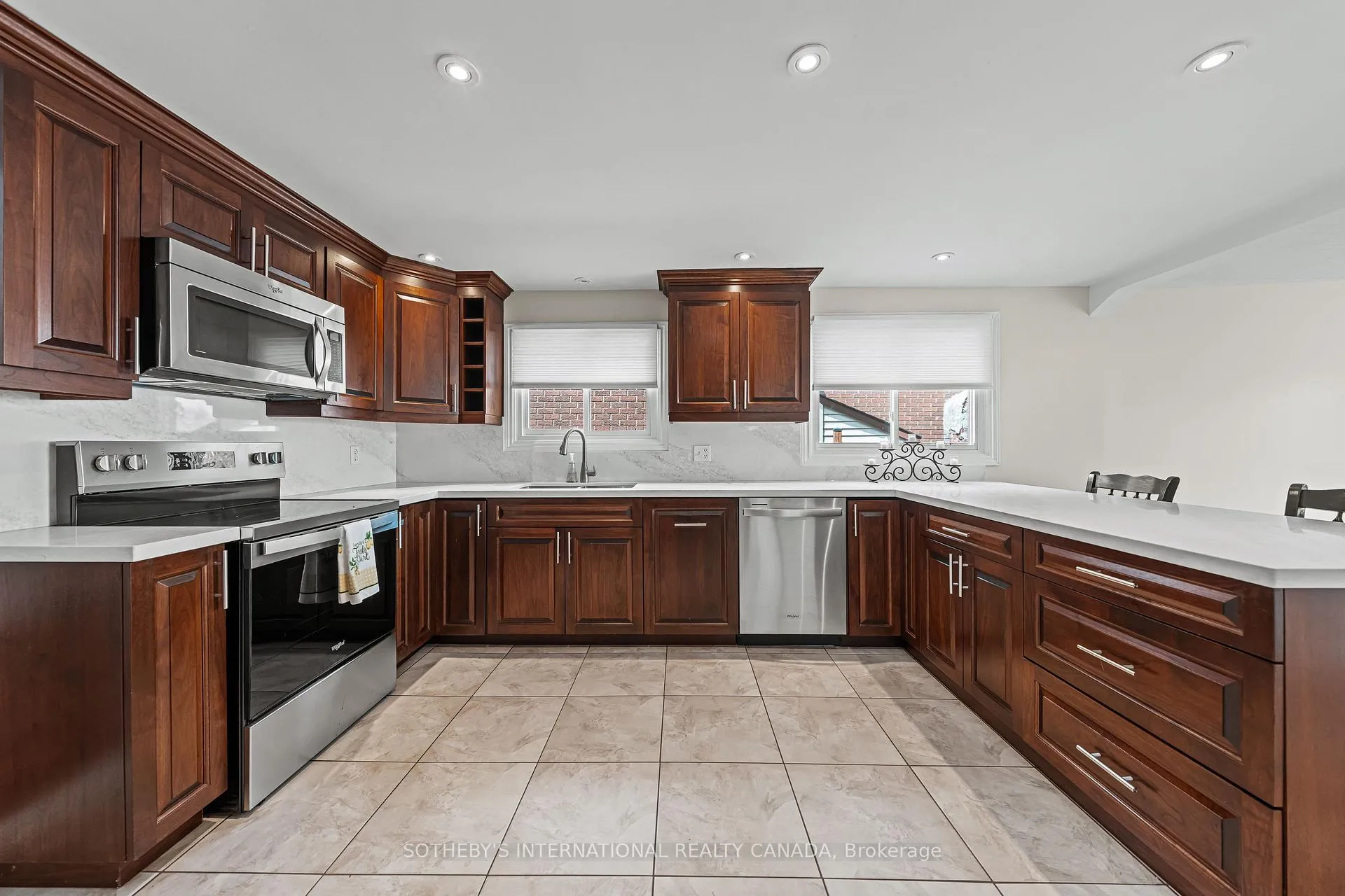 Photo 18 of 154 Covington Crescent, Kitchener — HOMEH