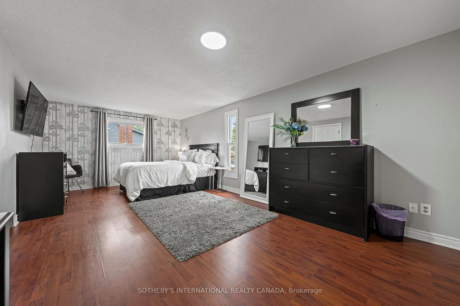 Photo 24 of 154 Covington Crescent, Kitchener — HOMEH