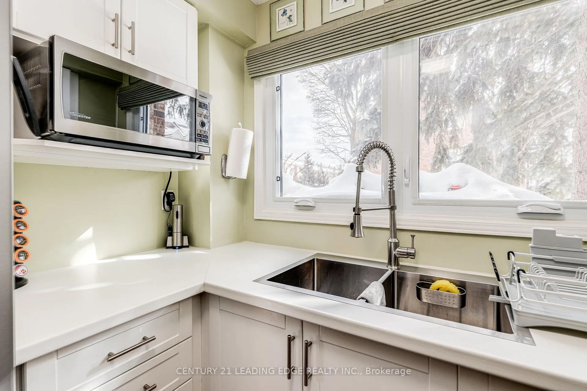 Photo 10 of 24 Torbrick Road, Toronto, Greenwood-Coxwell — HOMEH