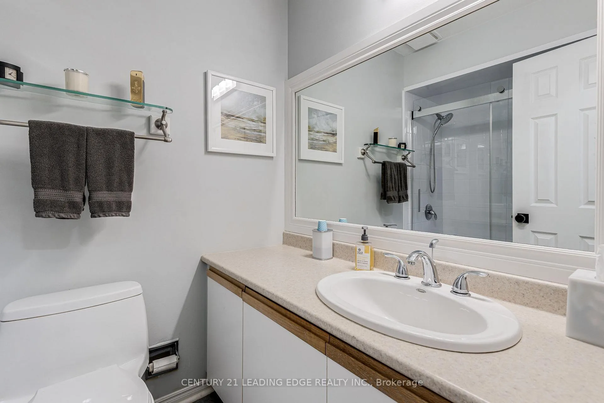 Photo 15 of 24 Torbrick Road, Toronto, Greenwood-Coxwell — HOMEH