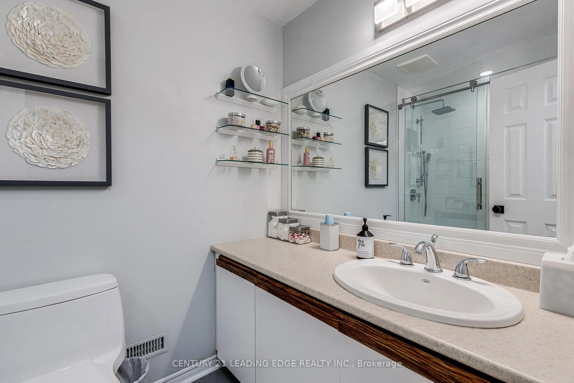Photo 22 of 24 Torbrick Road, Toronto, Greenwood-Coxwell — HOMEH