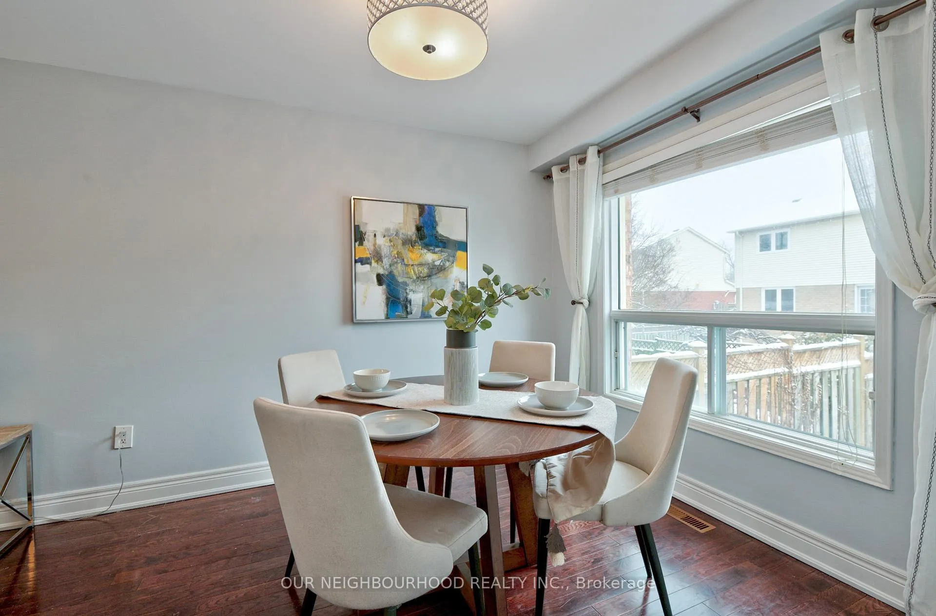 Photo 6 of 89 Poolton Crescent, Clarington, Courtice — HOMEH