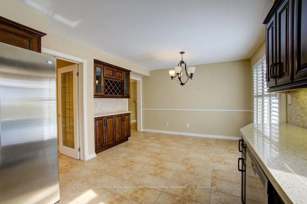 Photo 17 of 105 Veneto Drive, Vaughan, Vaughan Grove — HOMEH