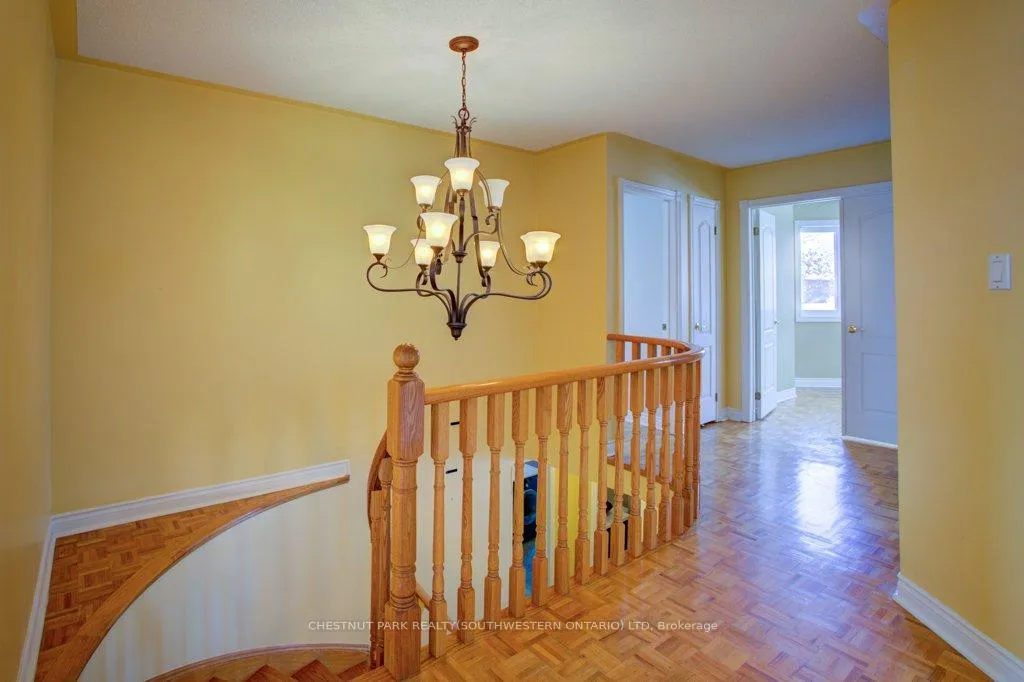 Photo 24 of 105 Veneto Drive, Vaughan, Vaughan Grove — HOMEH