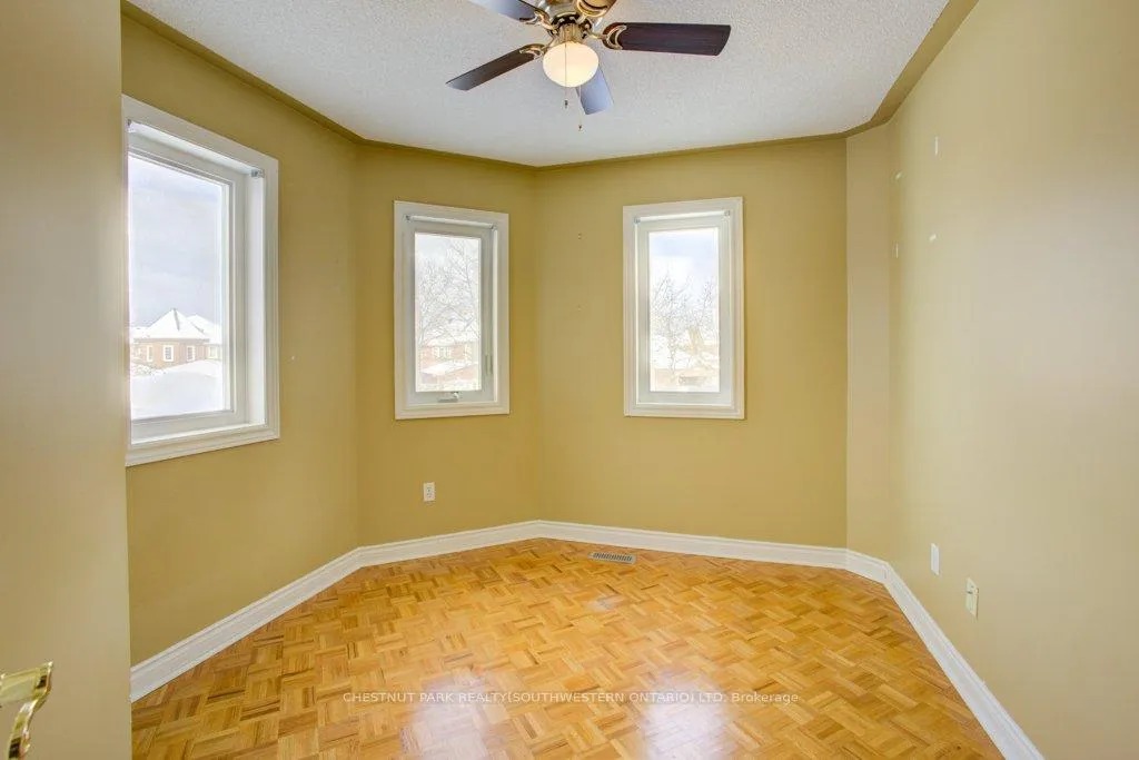 Photo 32 of 105 Veneto Drive, Vaughan, Vaughan Grove — HOMEH