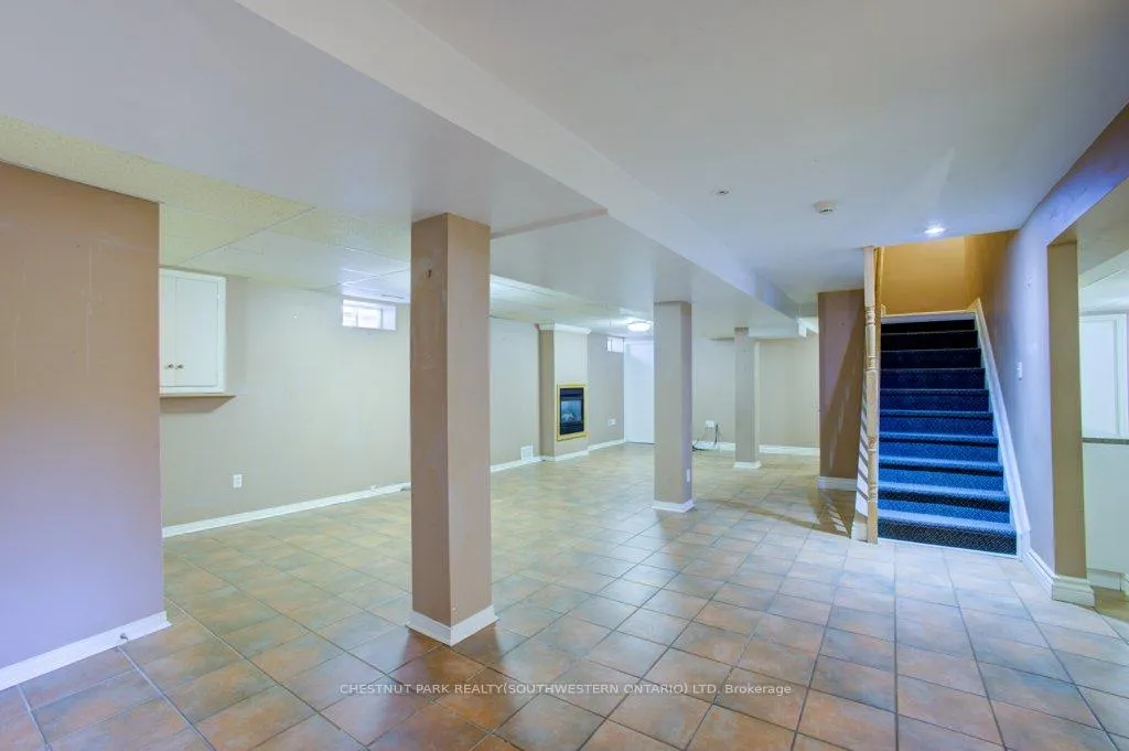 Photo 34 of 105 Veneto Drive, Vaughan, Vaughan Grove — HOMEH
