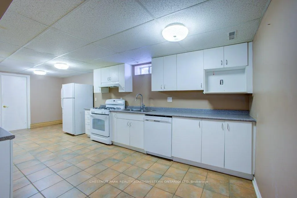 Photo 38 of 105 Veneto Drive, Vaughan, Vaughan Grove — HOMEH
