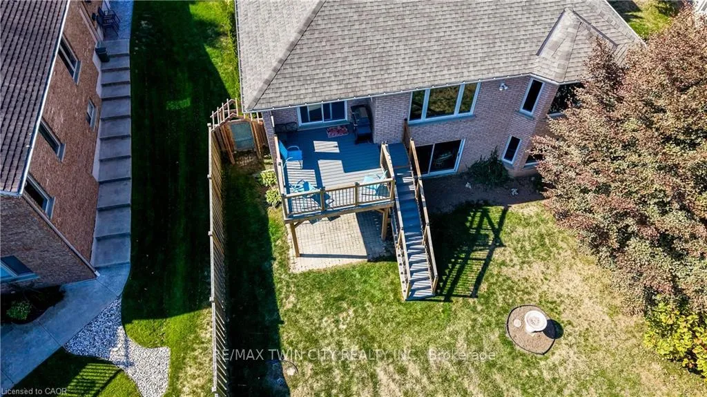 Photo 33 of 430 Caryndale Drive, Kitchener — HOMEH