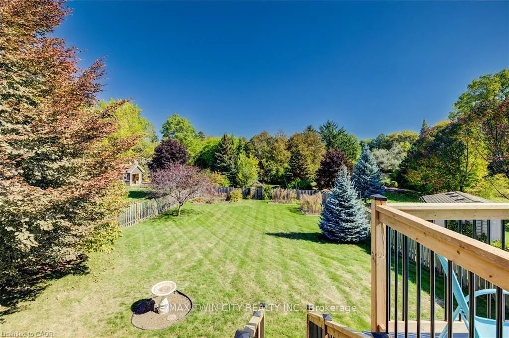 Photo 35 of 430 Caryndale Drive, Kitchener — HOMEH