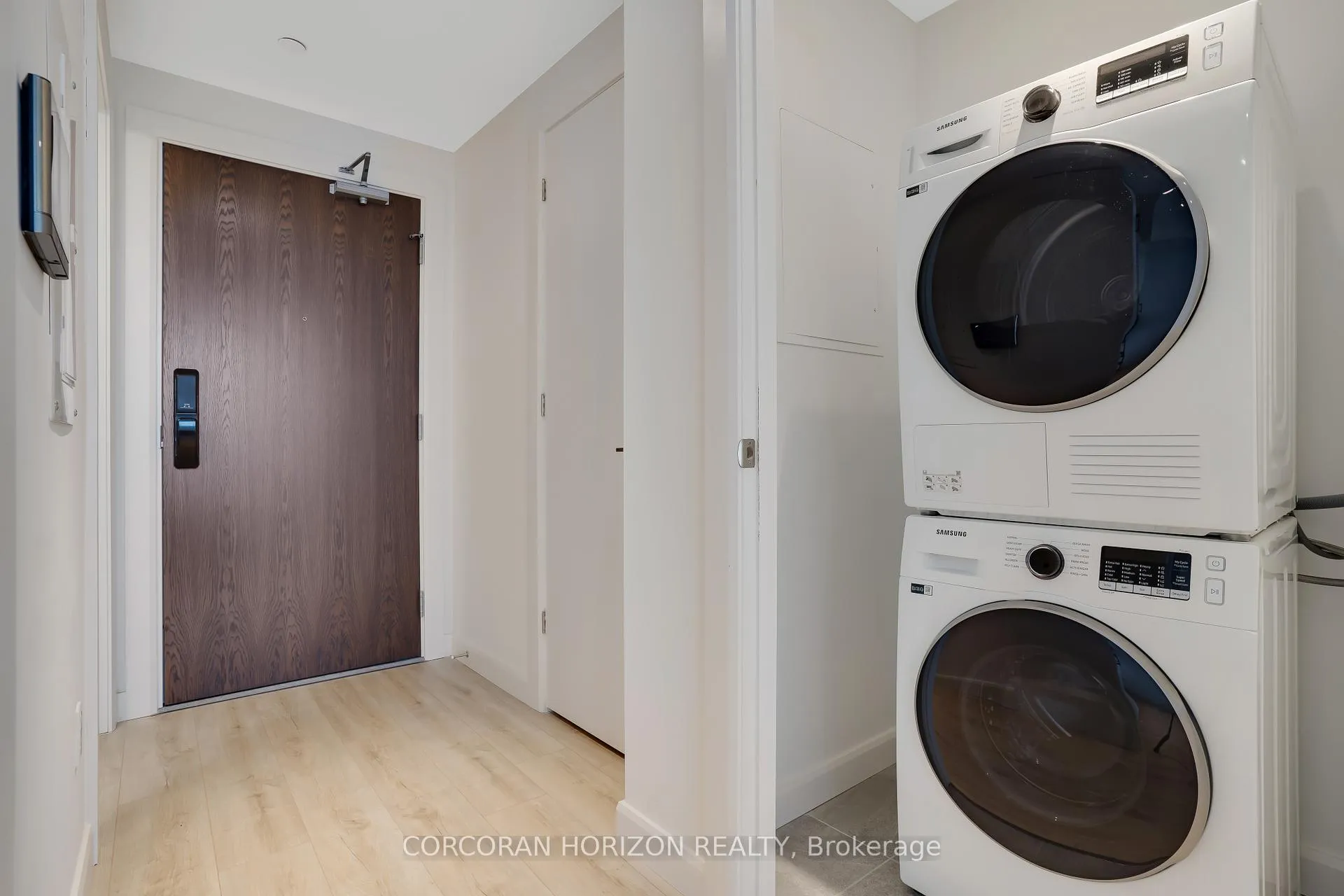 Photo 8 of Unit 1811, 741 King Street, Kitchener — HOMEH