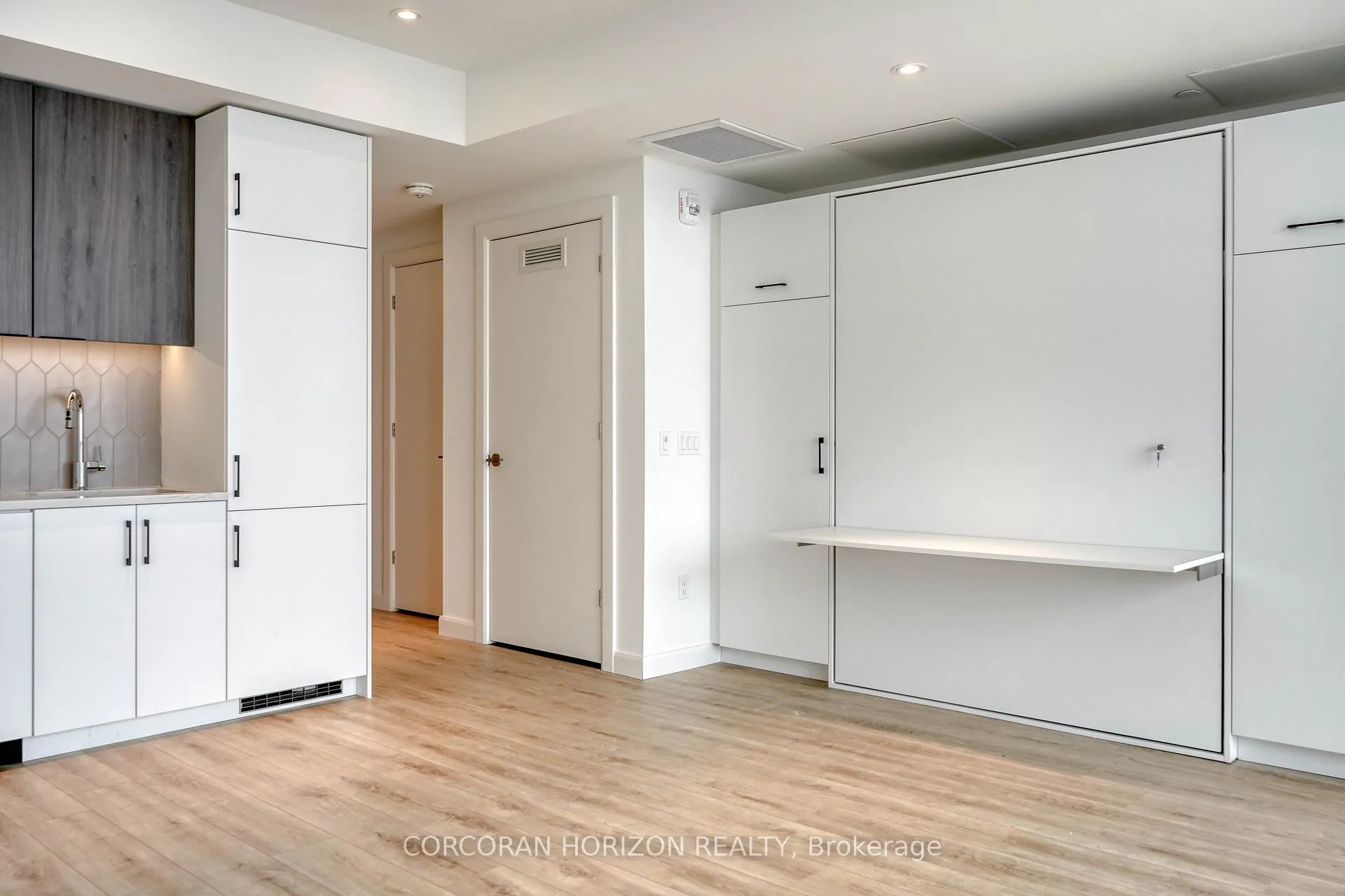 Photo 11 of Unit 1811, 741 King Street, Kitchener — HOMEH