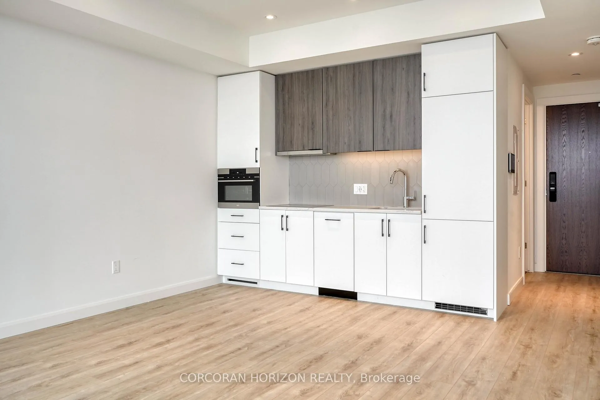 Photo 12 of Unit 1811, 741 King Street, Kitchener — HOMEH