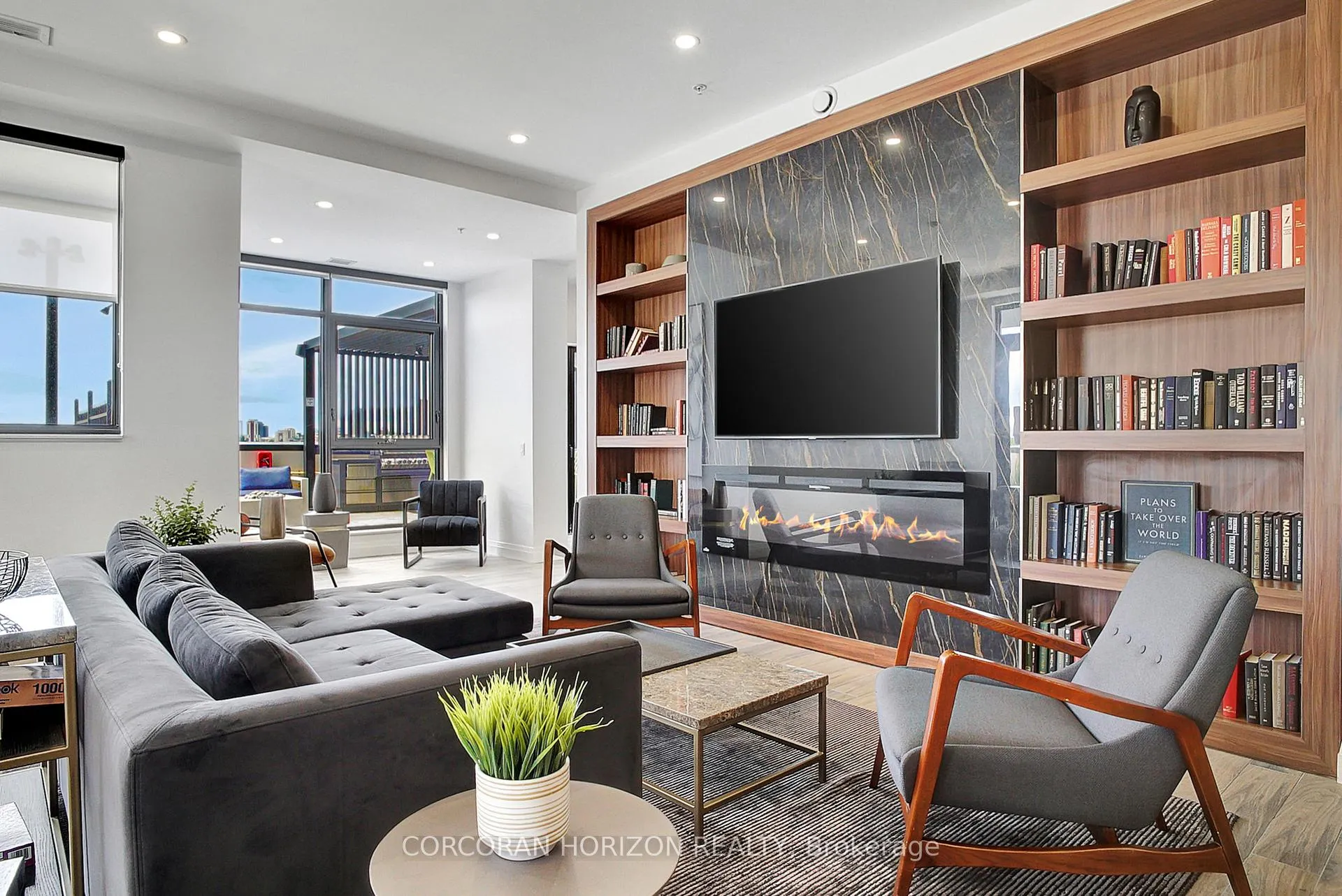 Photo 14 of Unit 1811, 741 King Street, Kitchener — HOMEH