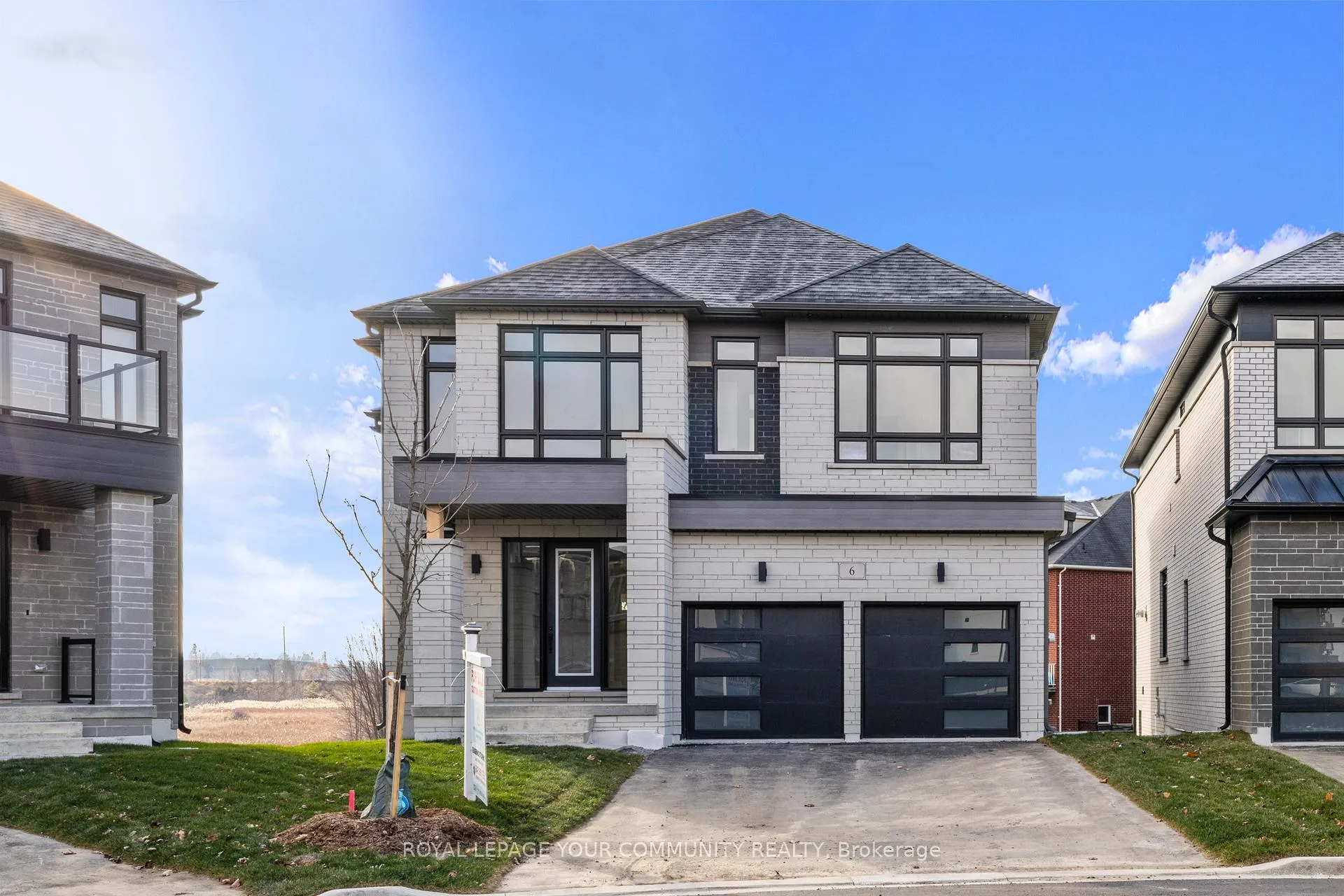 Photo 1 of 6 Bunn Court, Aurora, Bayview Northeast — HOMEH
