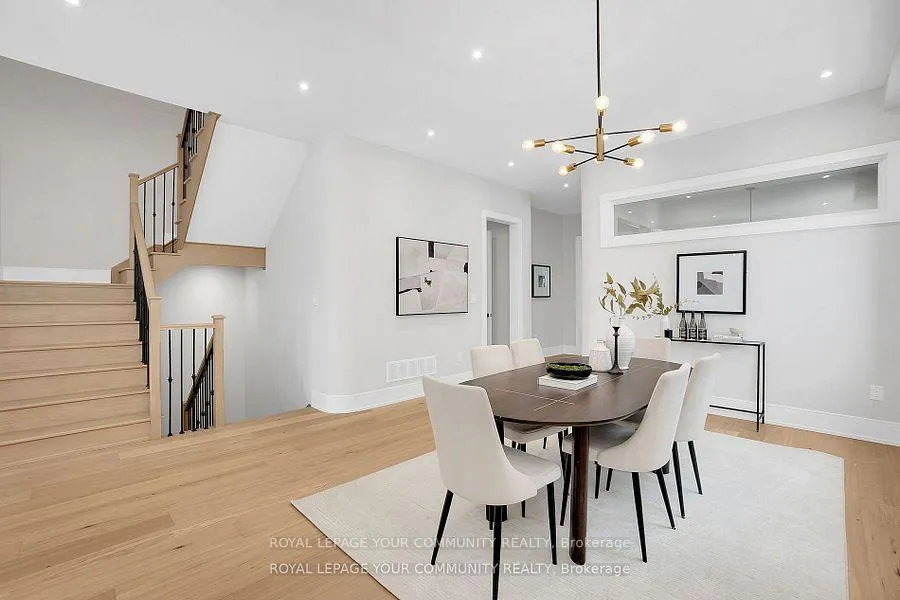 Photo 6 of 6 Bunn Court, Aurora, Bayview Northeast — HOMEH