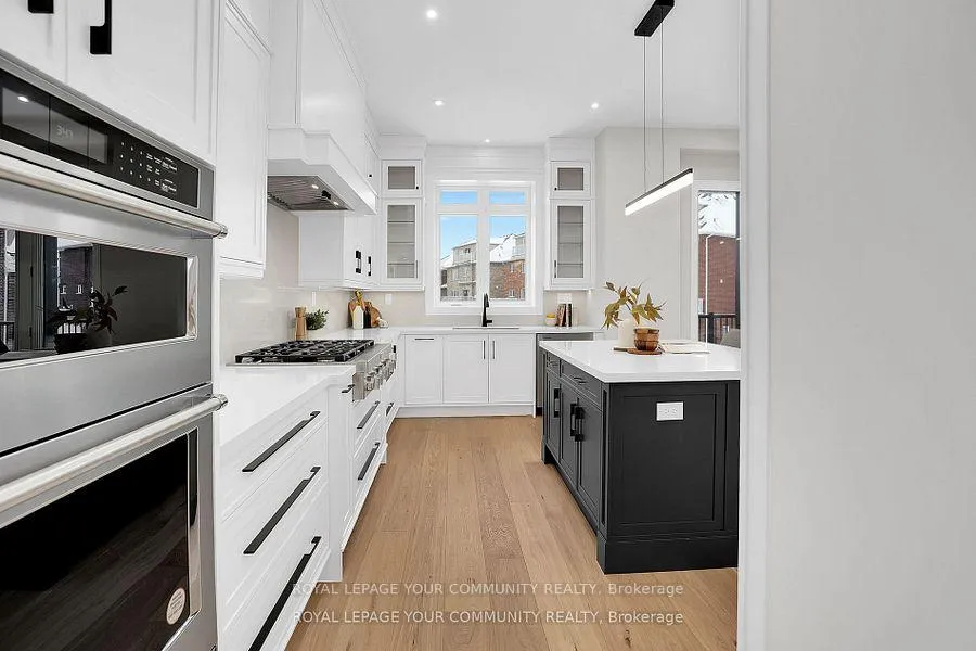 Photo 17 of 6 Bunn Court, Aurora, Bayview Northeast — HOMEH