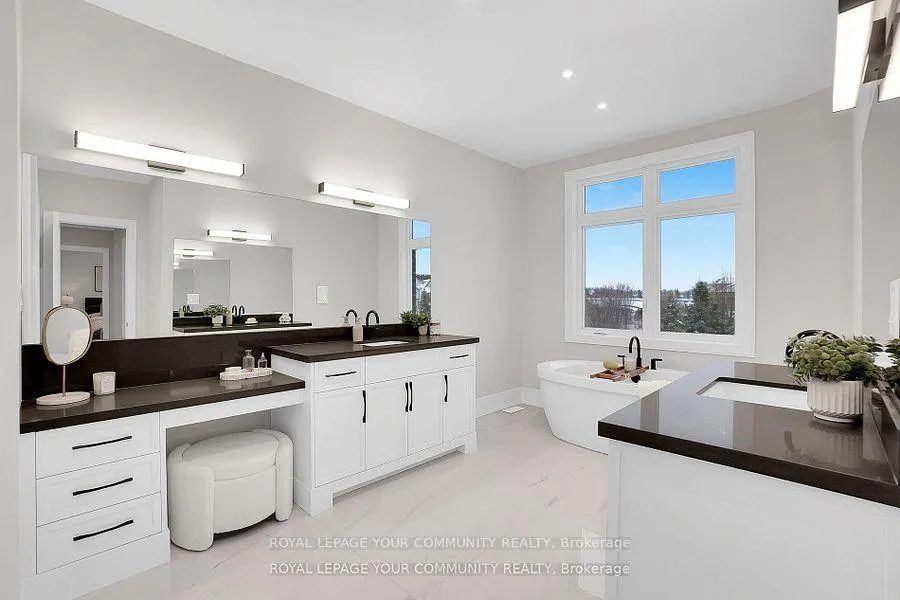 Photo 24 of 6 Bunn Court, Aurora, Bayview Northeast — HOMEH