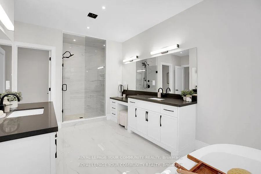 Photo 25 of 6 Bunn Court, Aurora, Bayview Northeast — HOMEH