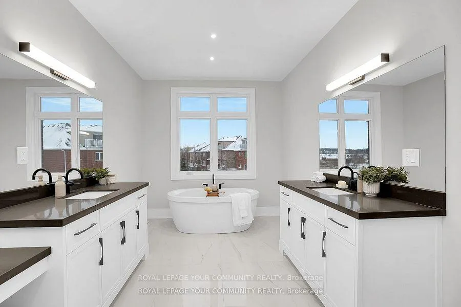 Photo 26 of 6 Bunn Court, Aurora, Bayview Northeast — HOMEH