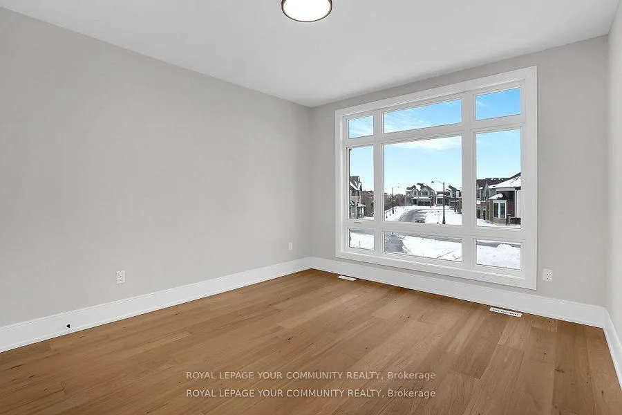 Photo 32 of 6 Bunn Court, Aurora, Bayview Northeast — HOMEH