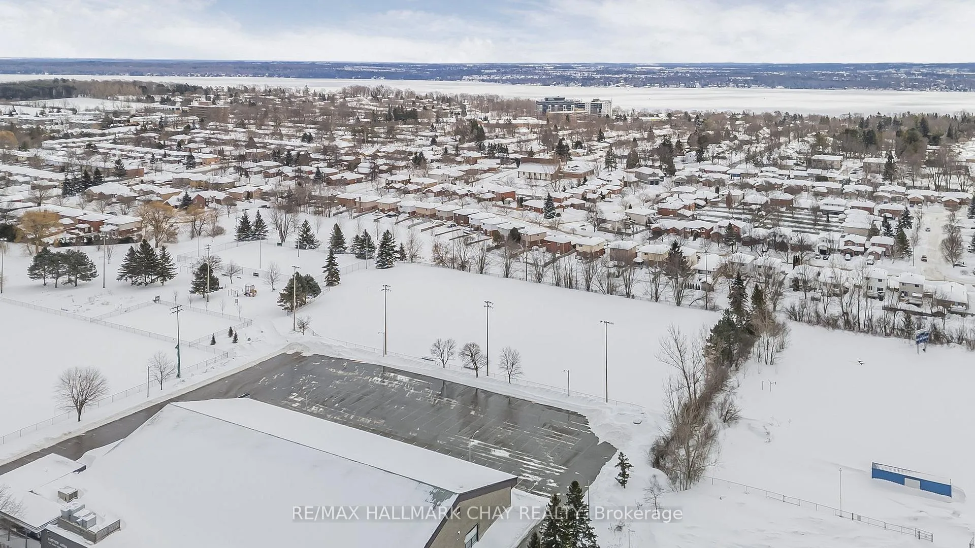 Photo 22 of 6 Fletcher Drive, Barrie, Grove East — HOMEH