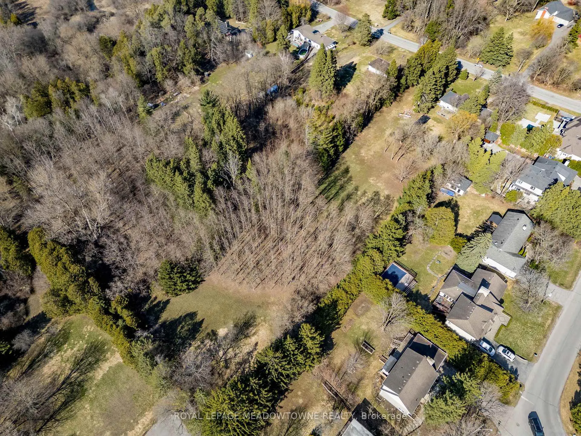 Photo 5 of 200 Martin Street, King, King City — HOMEH