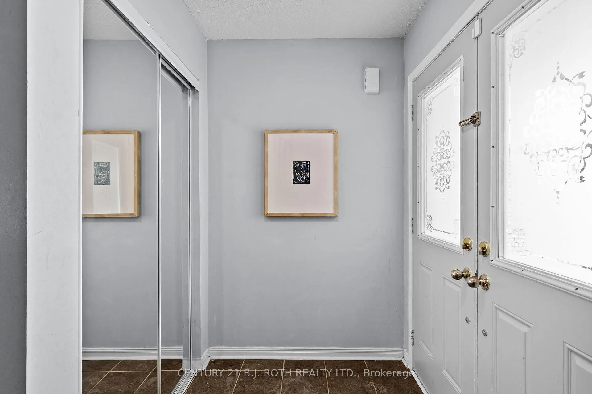 Photo 3 of 1268 Fox Hill Street, Innisfil, Alcona — HOMEH