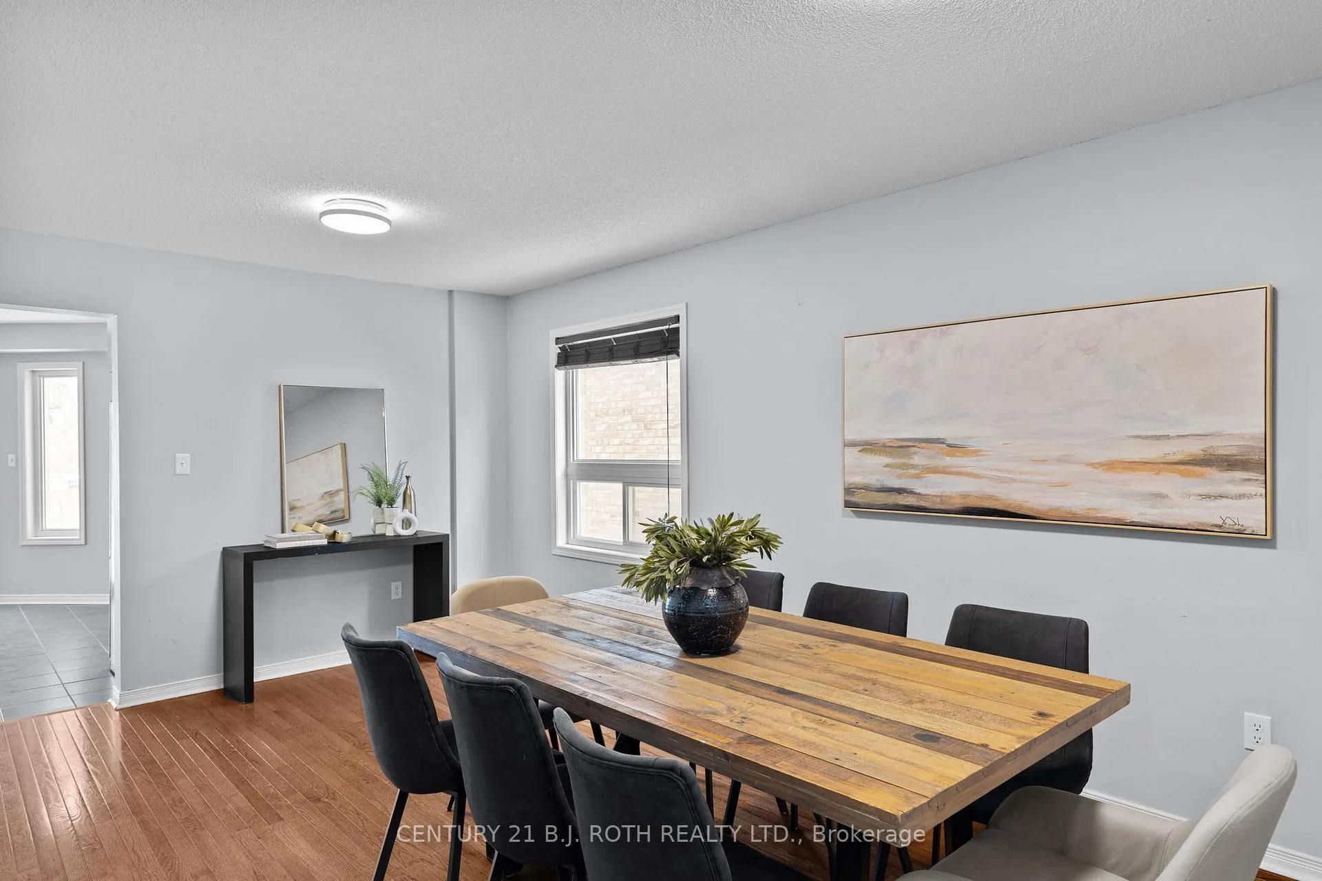 Photo 7 of 1268 Fox Hill Street, Innisfil, Alcona — HOMEH