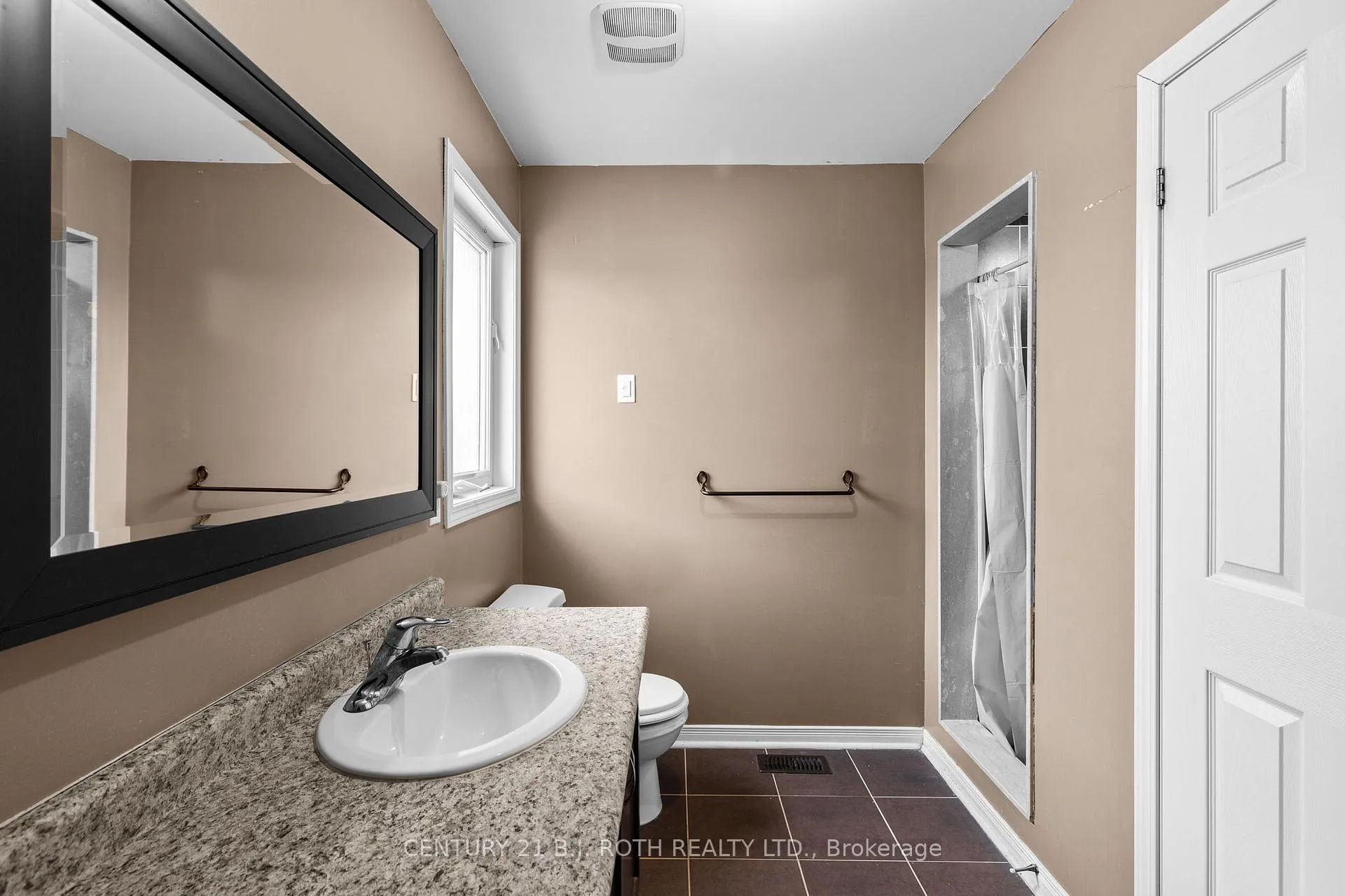 Photo 18 of 1268 Fox Hill Street, Innisfil, Alcona — HOMEH