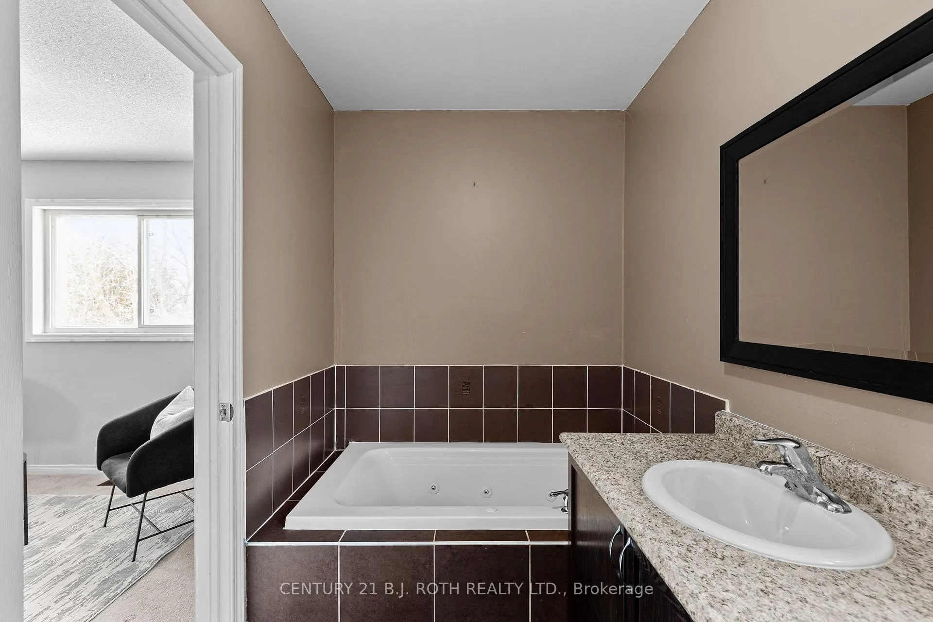 Photo 19 of 1268 Fox Hill Street, Innisfil, Alcona — HOMEH