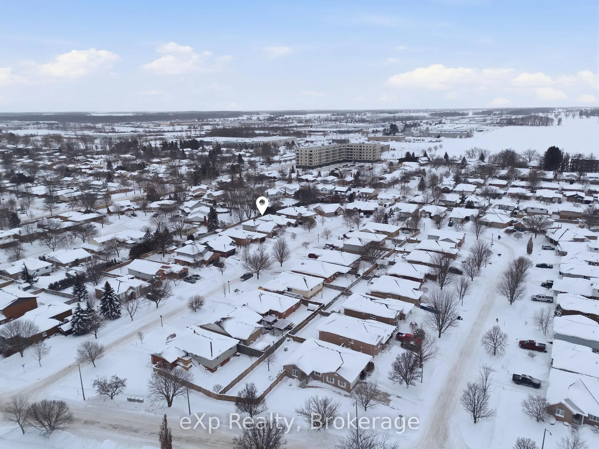 Photo 5 of 48 Killoran Crescent, Stratford — HOMEH