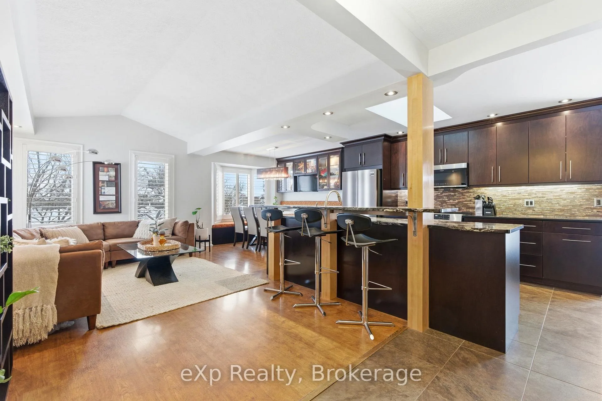 Photo 10 of 48 Killoran Crescent, Stratford — HOMEH