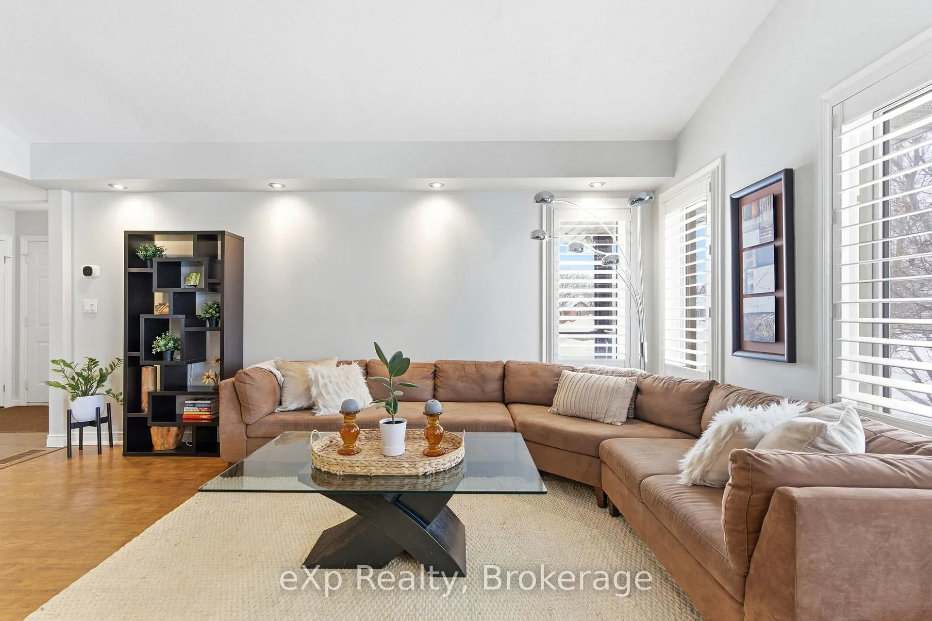 Photo 12 of 48 Killoran Crescent, Stratford — HOMEH