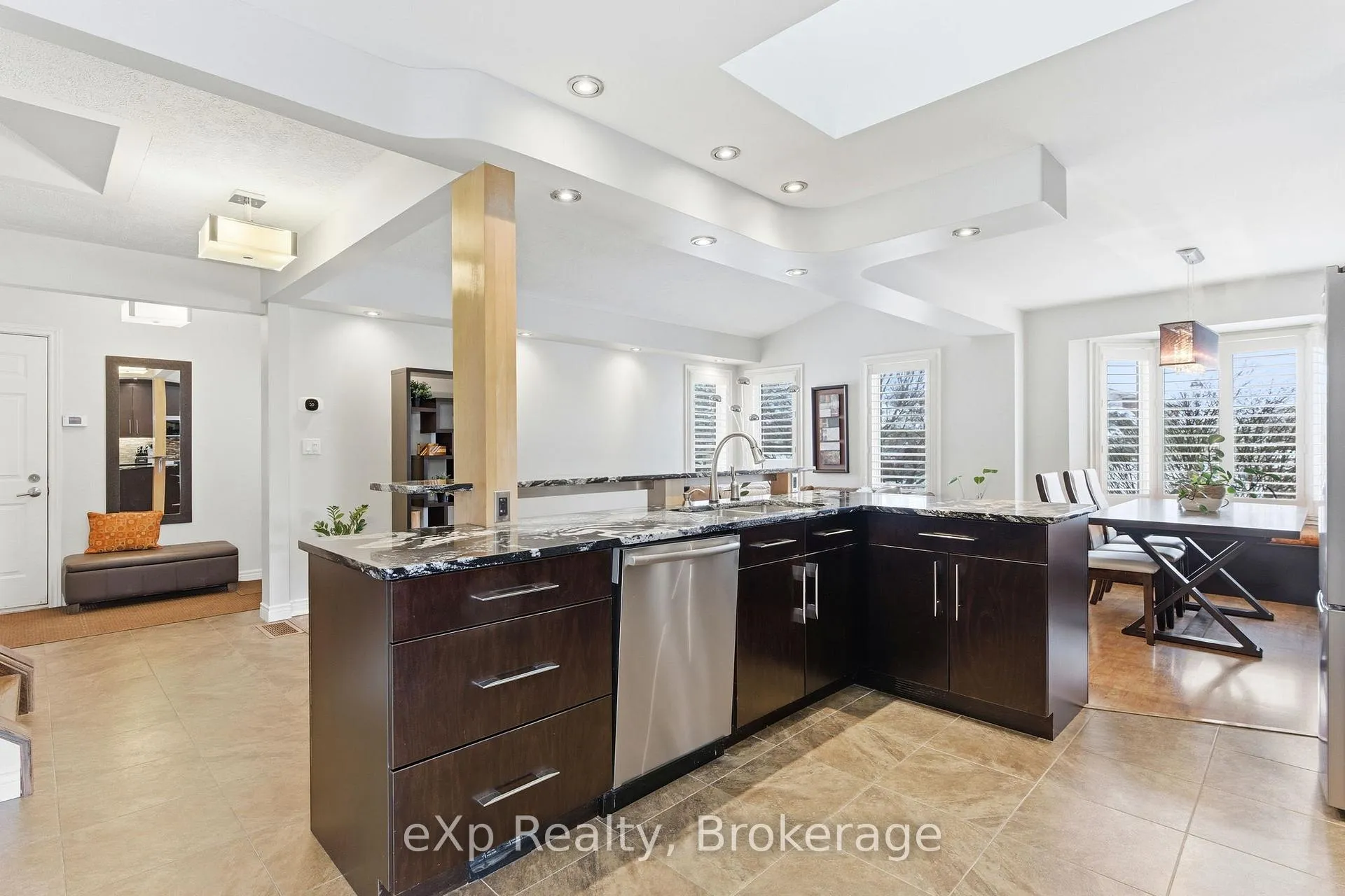 Photo 16 of 48 Killoran Crescent, Stratford — HOMEH