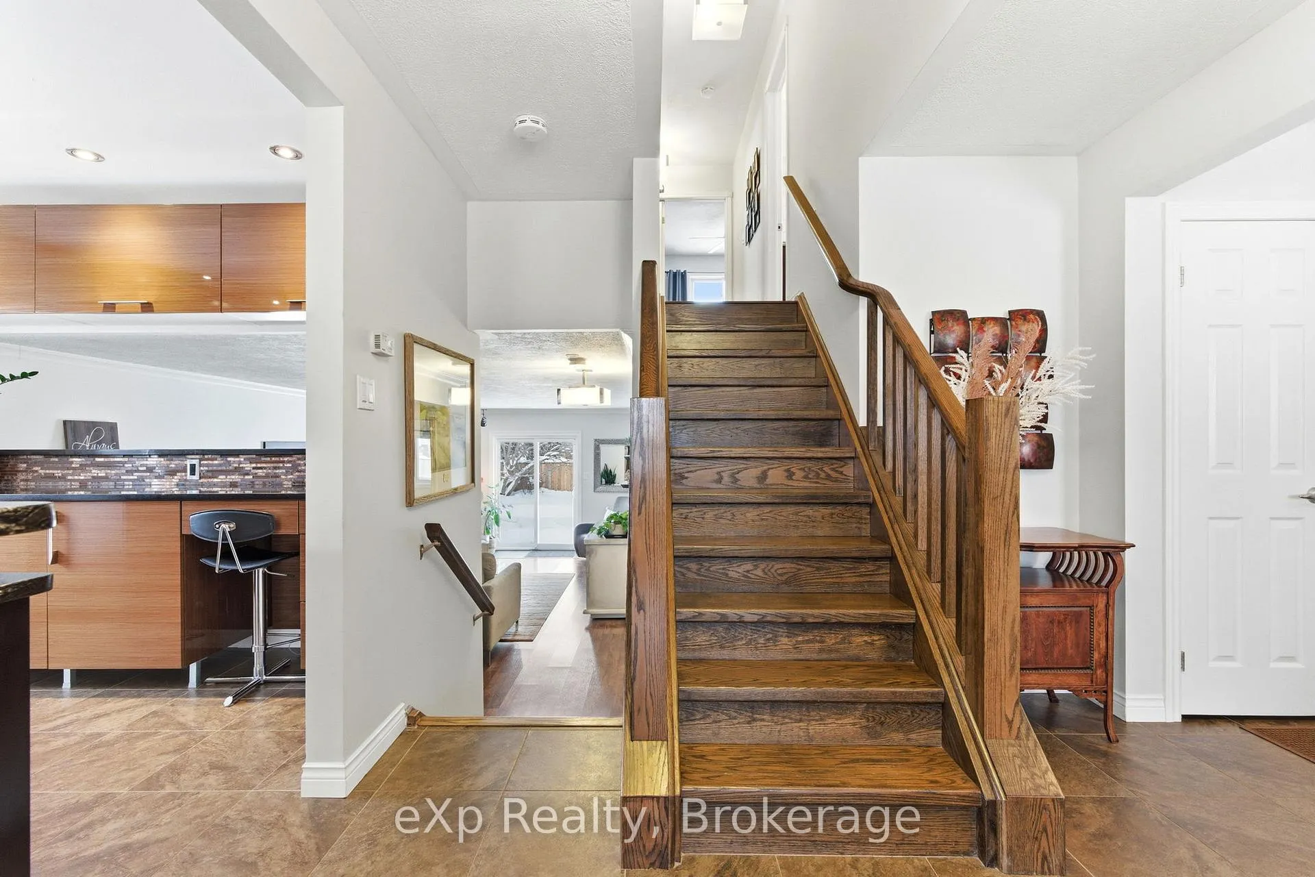 Photo 23 of 48 Killoran Crescent, Stratford — HOMEH