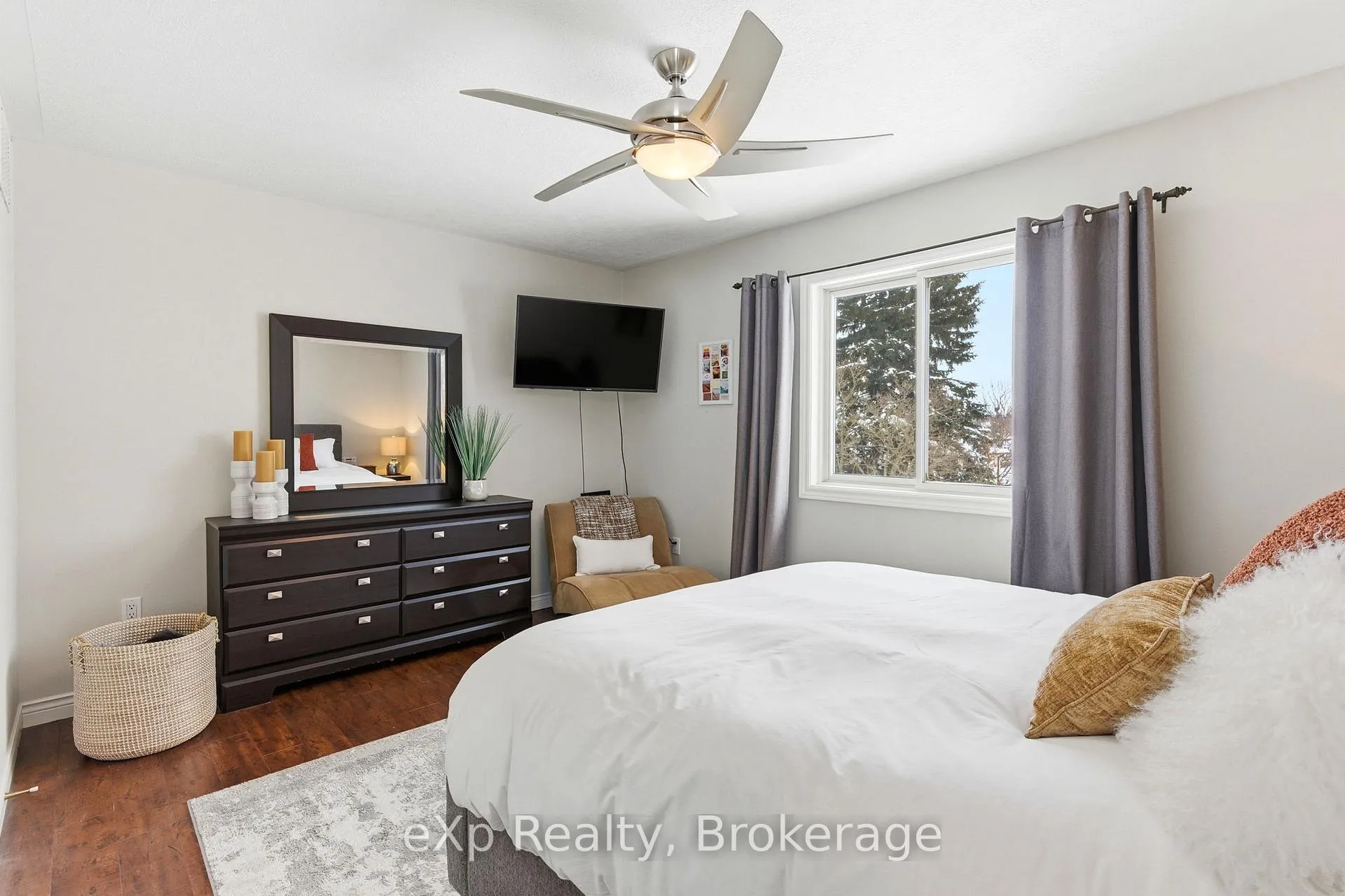 Photo 26 of 48 Killoran Crescent, Stratford — HOMEH