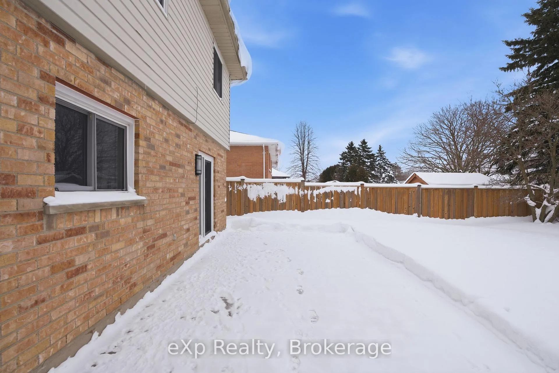 Photo 43 of 48 Killoran Crescent, Stratford — HOMEH