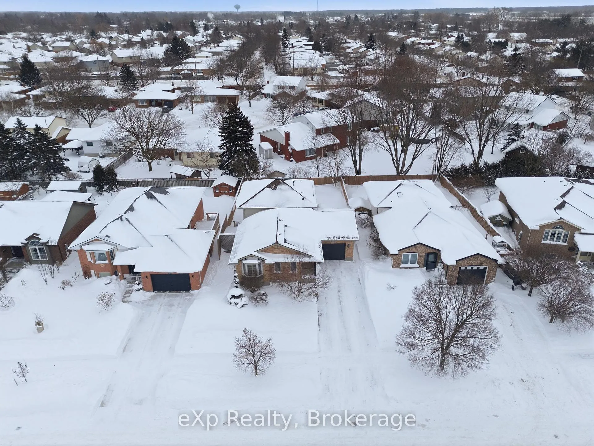 Photo 47 of 48 Killoran Crescent, Stratford — HOMEH