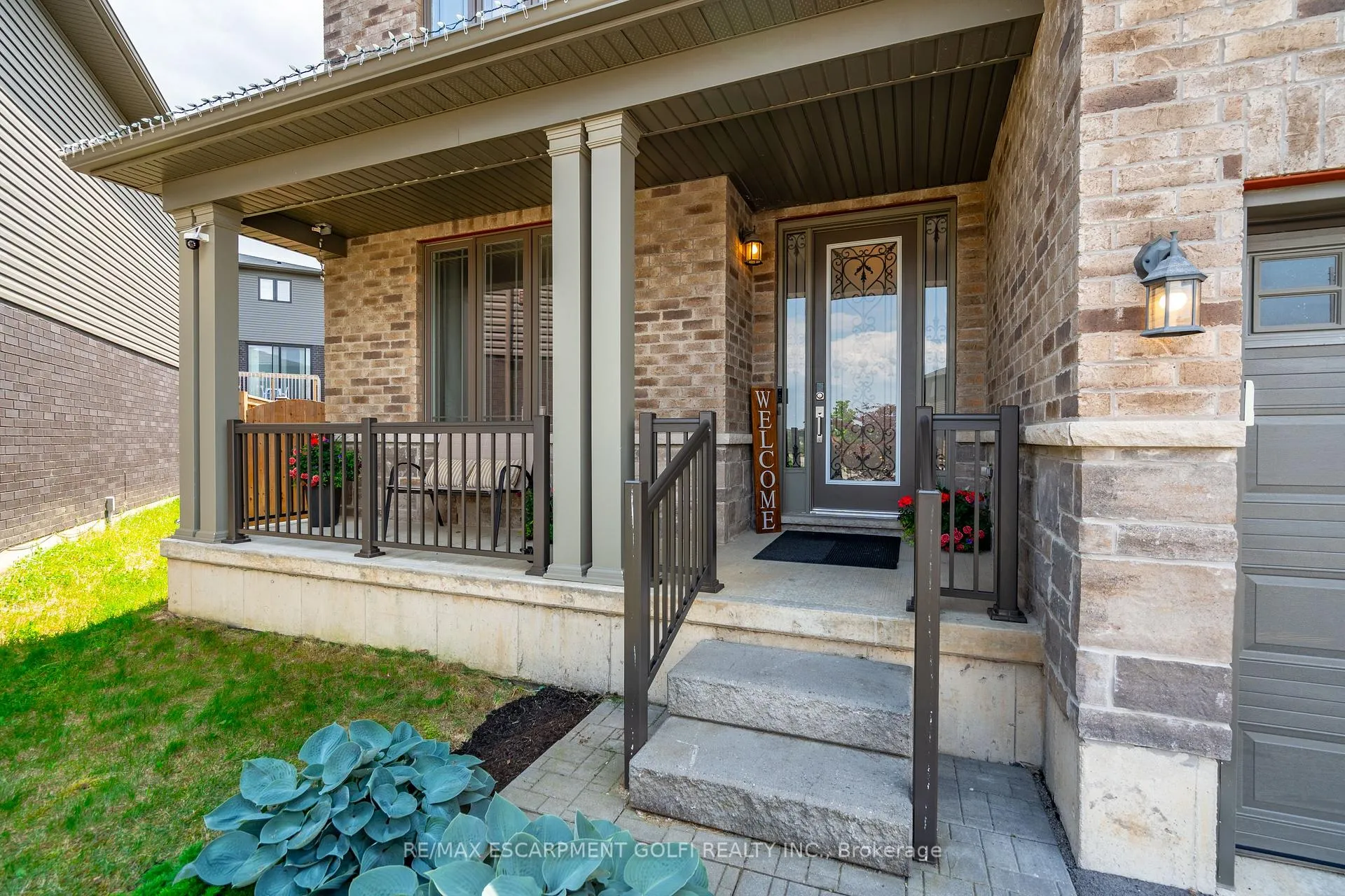 Photo 4 of 5062 Connor Drive, Lincoln, Beamsville — HOMEH