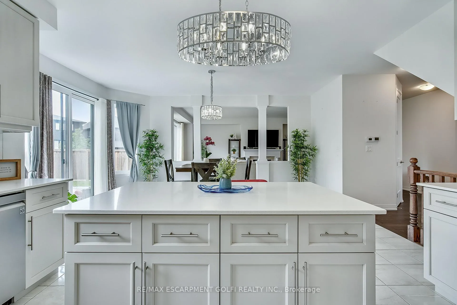 Photo 16 of 5062 Connor Drive, Lincoln, Beamsville — HOMEH