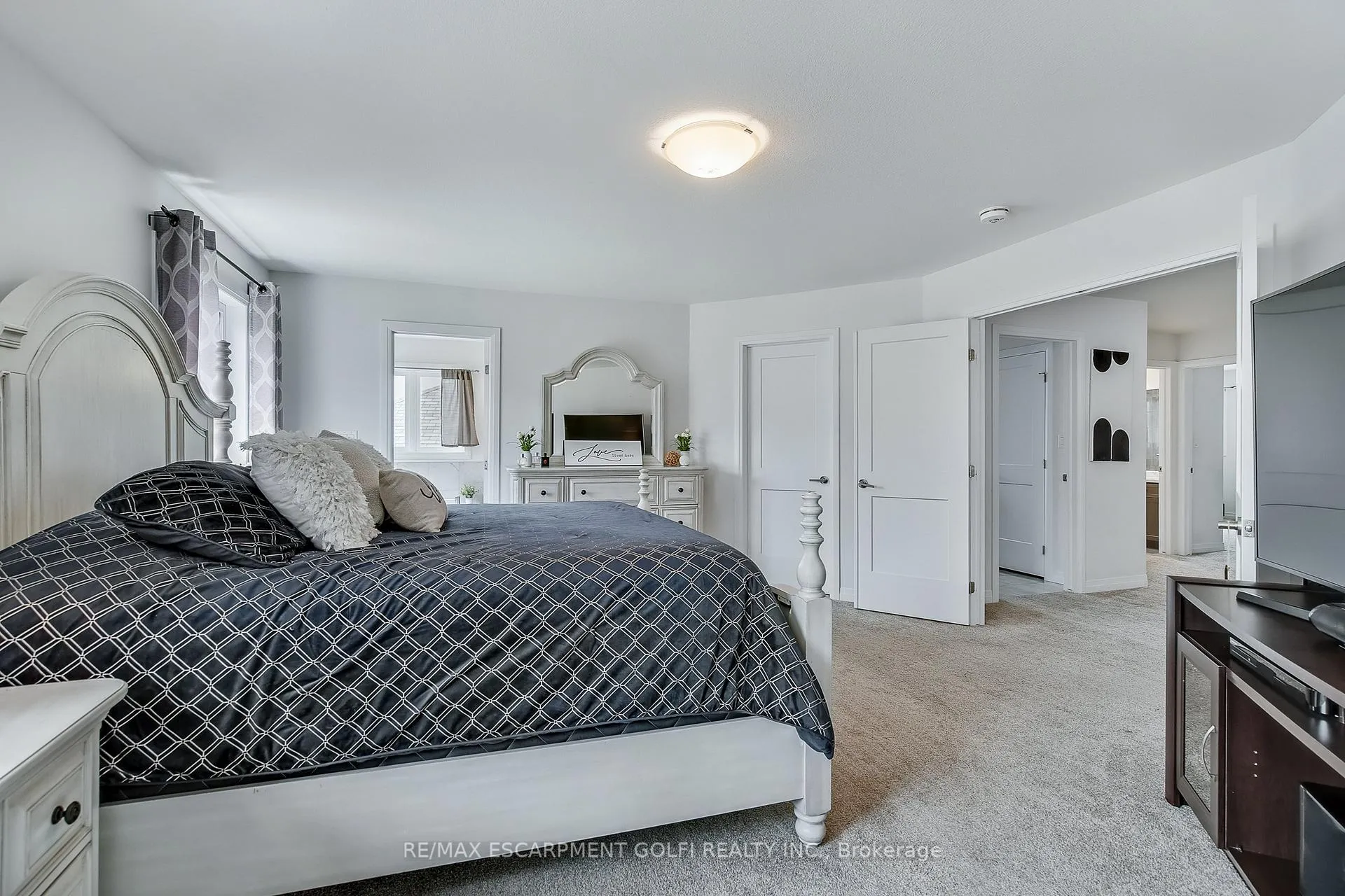Photo 23 of 5062 Connor Drive, Lincoln, Beamsville — HOMEH