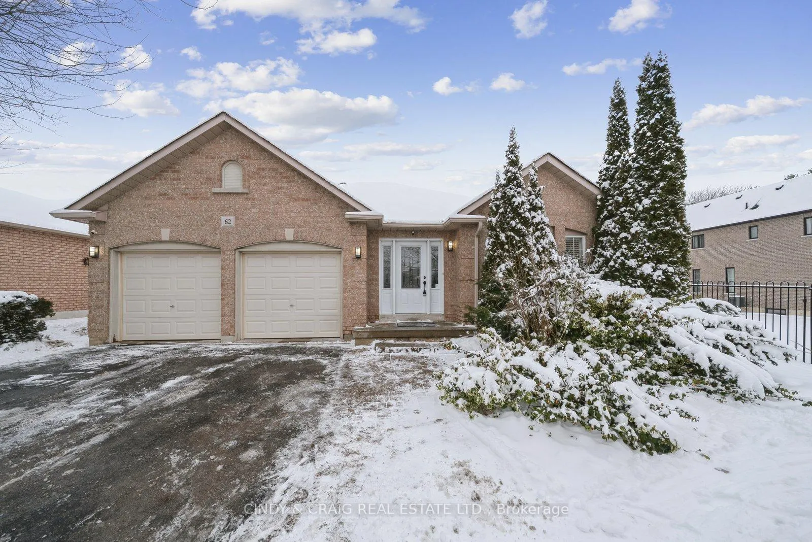Photo 1 of 62 Foxhunt Trail, Clarington, Courtice — HOMEH