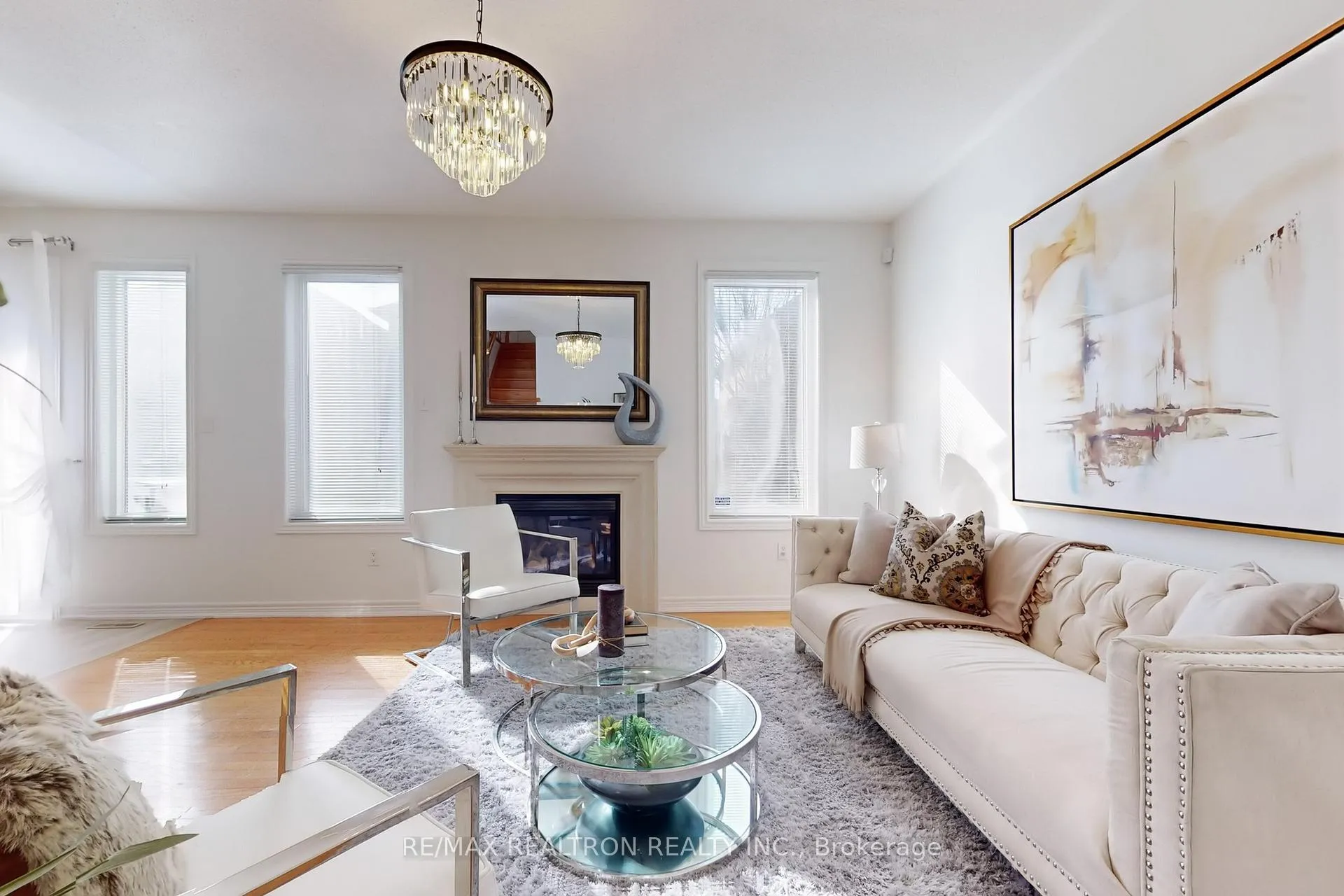 Photo 3 of 21 Angelico Avenue, Vaughan, Vellore Village — HOMEH
