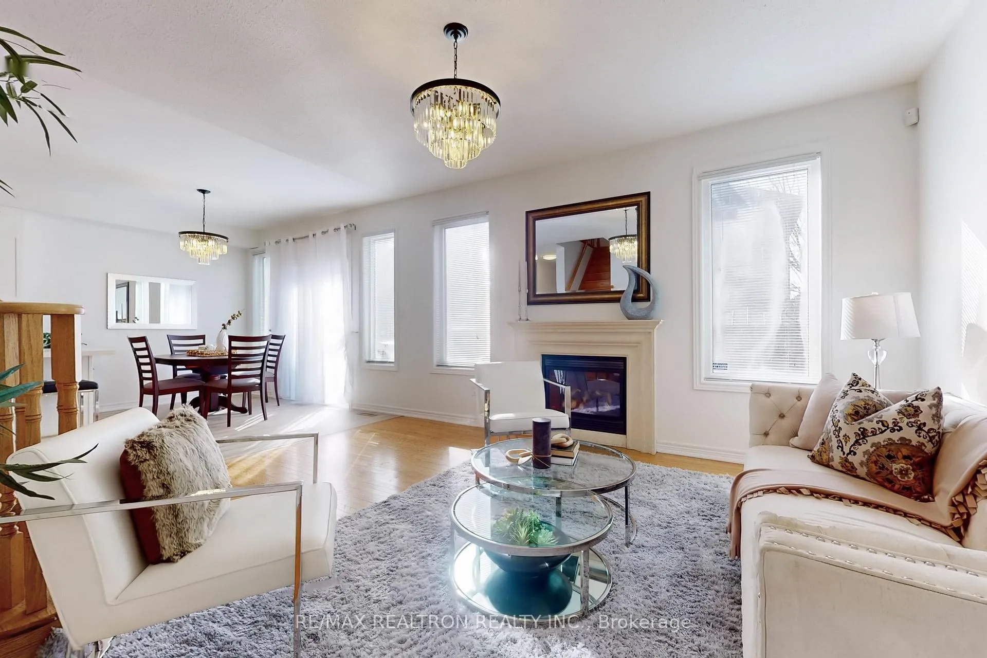 Photo 4 of 21 Angelico Avenue, Vaughan, Vellore Village — HOMEH