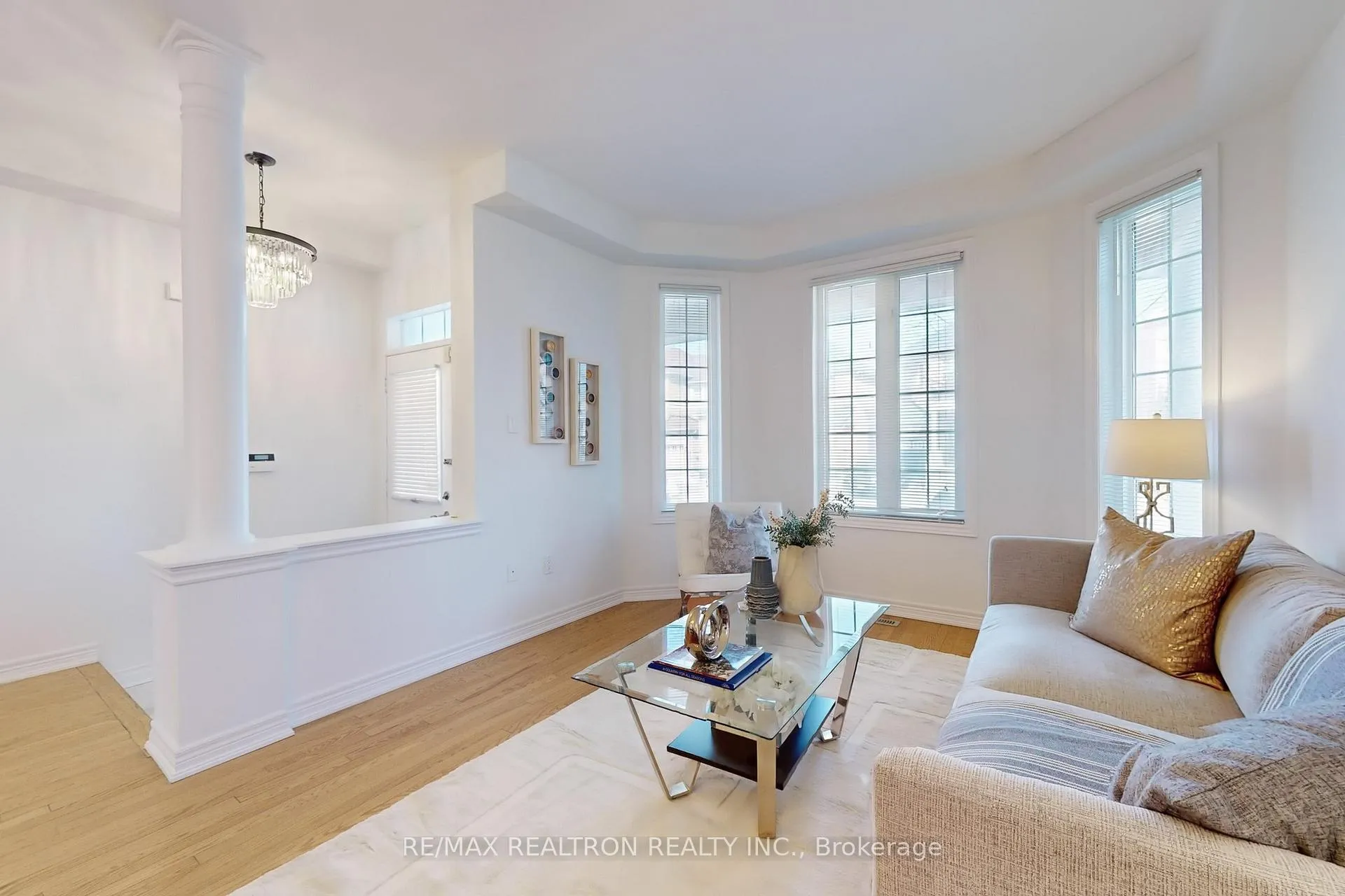 Photo 6 of 21 Angelico Avenue, Vaughan, Vellore Village — HOMEH