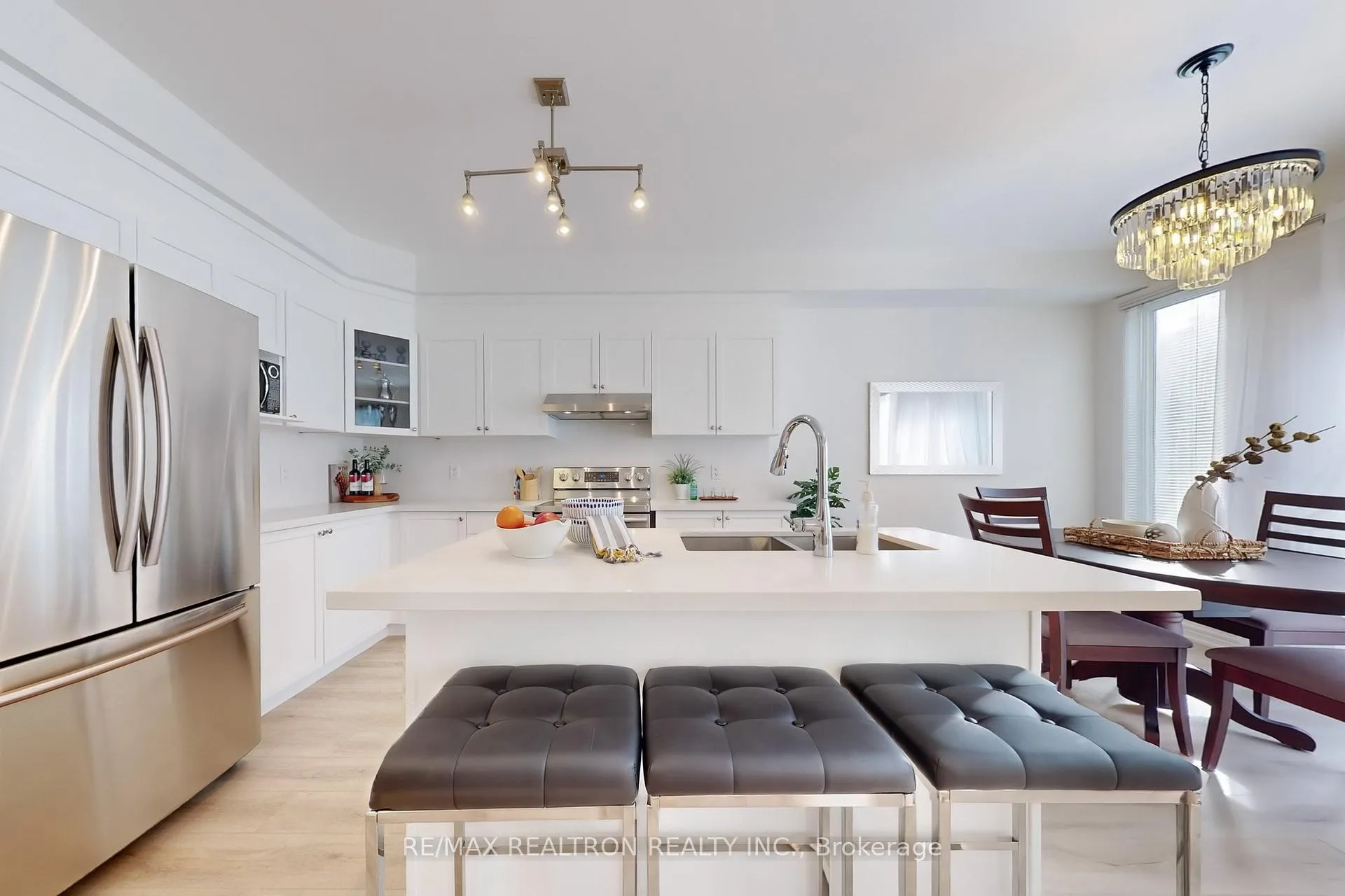 Photo 10 of 21 Angelico Avenue, Vaughan, Vellore Village — HOMEH