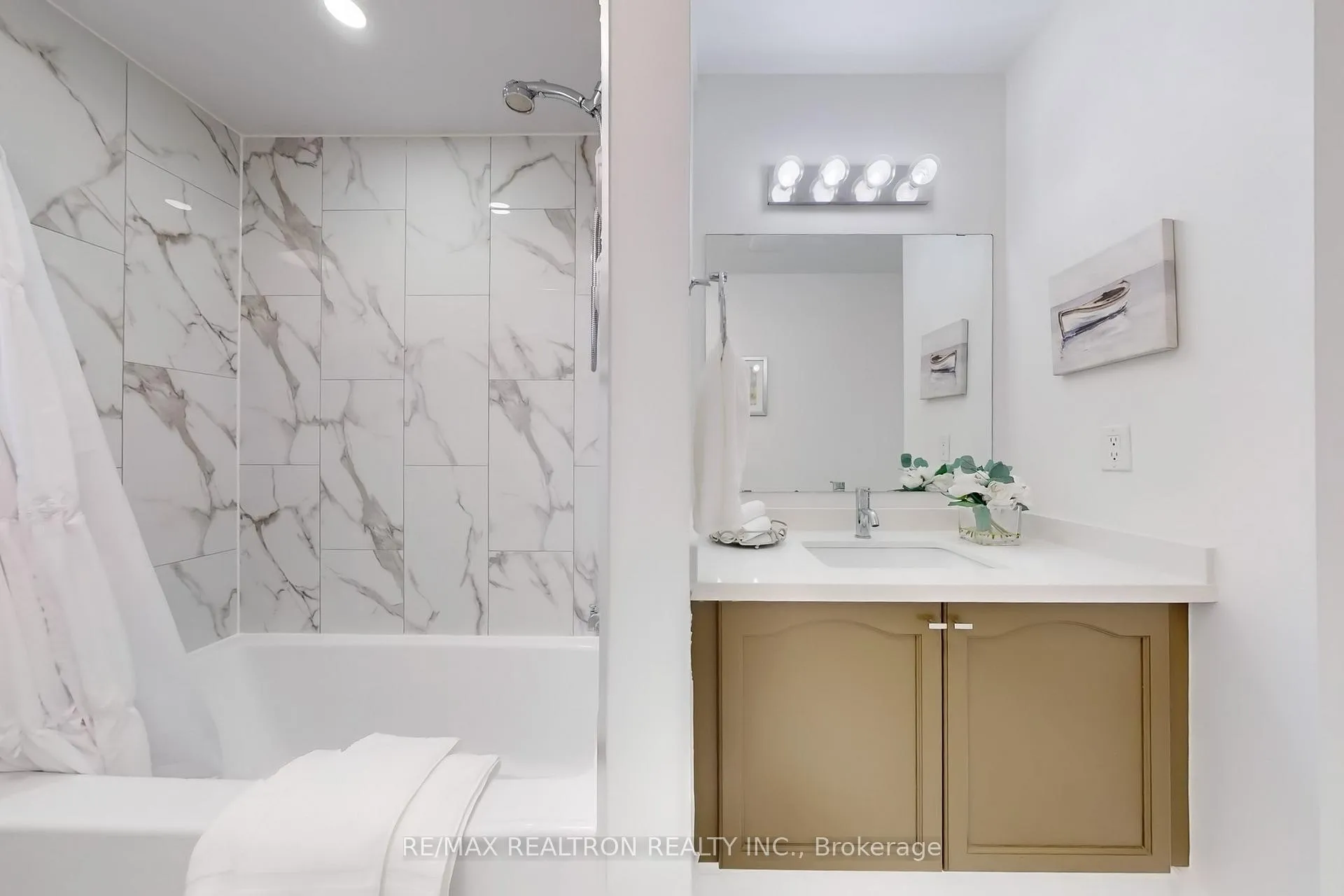 Photo 26 of 21 Angelico Avenue, Vaughan, Vellore Village — HOMEH